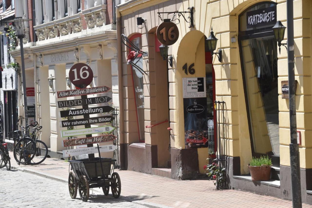 Fewo1846 - Im Sonnenhof - Komfortable 2-Zimmer-Wohnung Im Stadtzentrum Flensburg Dış mekan fotoğraf
